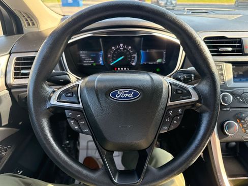 Used 2018 Ford Fusion S FWD image 19