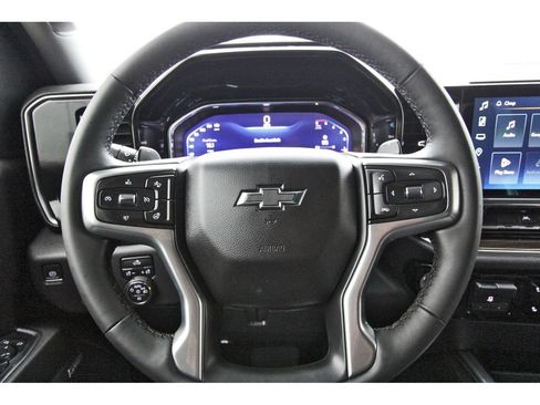 Used 2024 Chevrolet Silverado 1500 LT Trail Boss w/ Convenience Package II AWD/4WD image 11