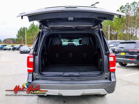 Used 2021 Ford Expedition Max XLT image 9