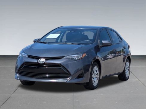 Used 2018 Toyota Corolla LE FWD image 9