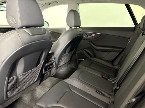 Certified 2022 Audi Q8 Premium Plus image 22