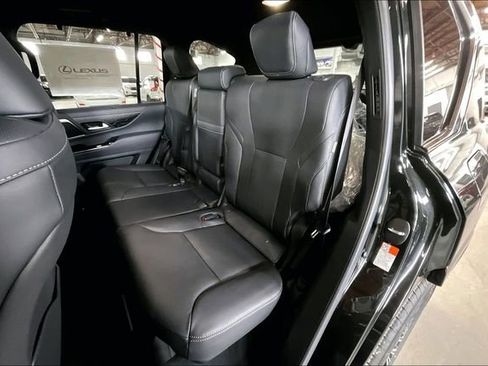 New 2026 Lexus LX 700h Luxury image 10