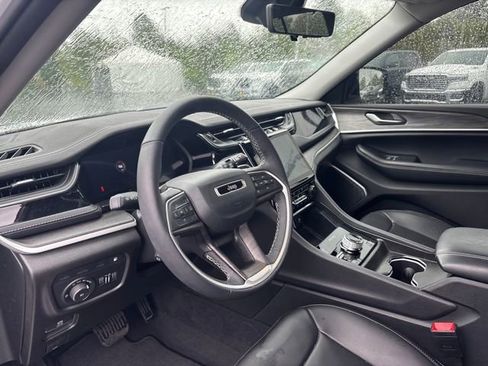 Used 2023 Jeep Grand Cherokee 30th Anniversary AWD/4WD image 20