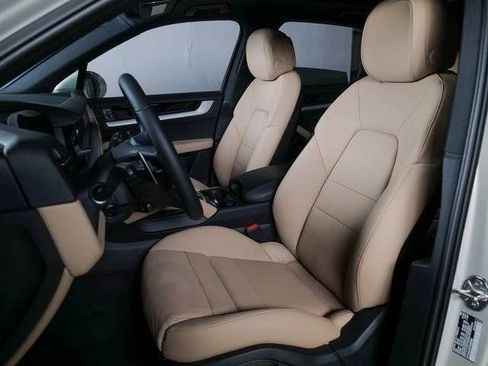 New 2026 Porsche Cayenne AWD/4WD image 5