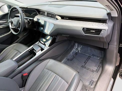 Used 2024 Audi Q8 e-tron Premium Plus w/ Premium Plus Package AWD/4WD image 13