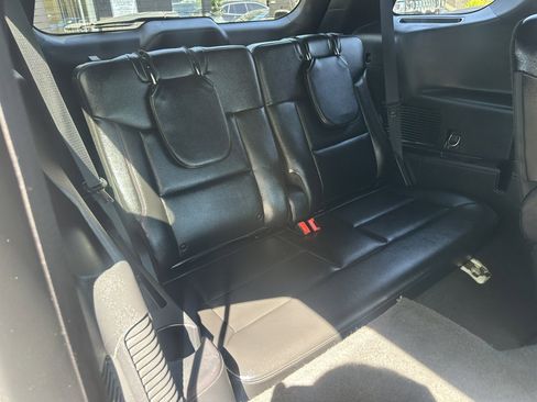 Used 2022 Ford Explorer ST-Line w/ Class IV Trailer Tow Package image 23