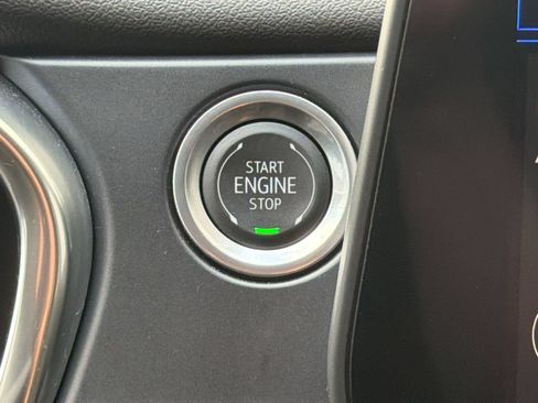 Used 2024 Chevrolet Blazer LT w/ Convenience Package FWD image 17