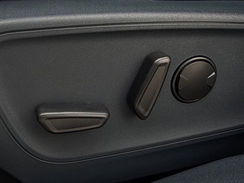 New 2026 Ford Maverick Lariat w/ 4K Tow Package image 40