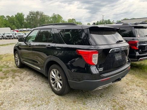 Certified 2023 Ford Explorer XLT w/ Equipment Group 202A AWD/4WD image 6