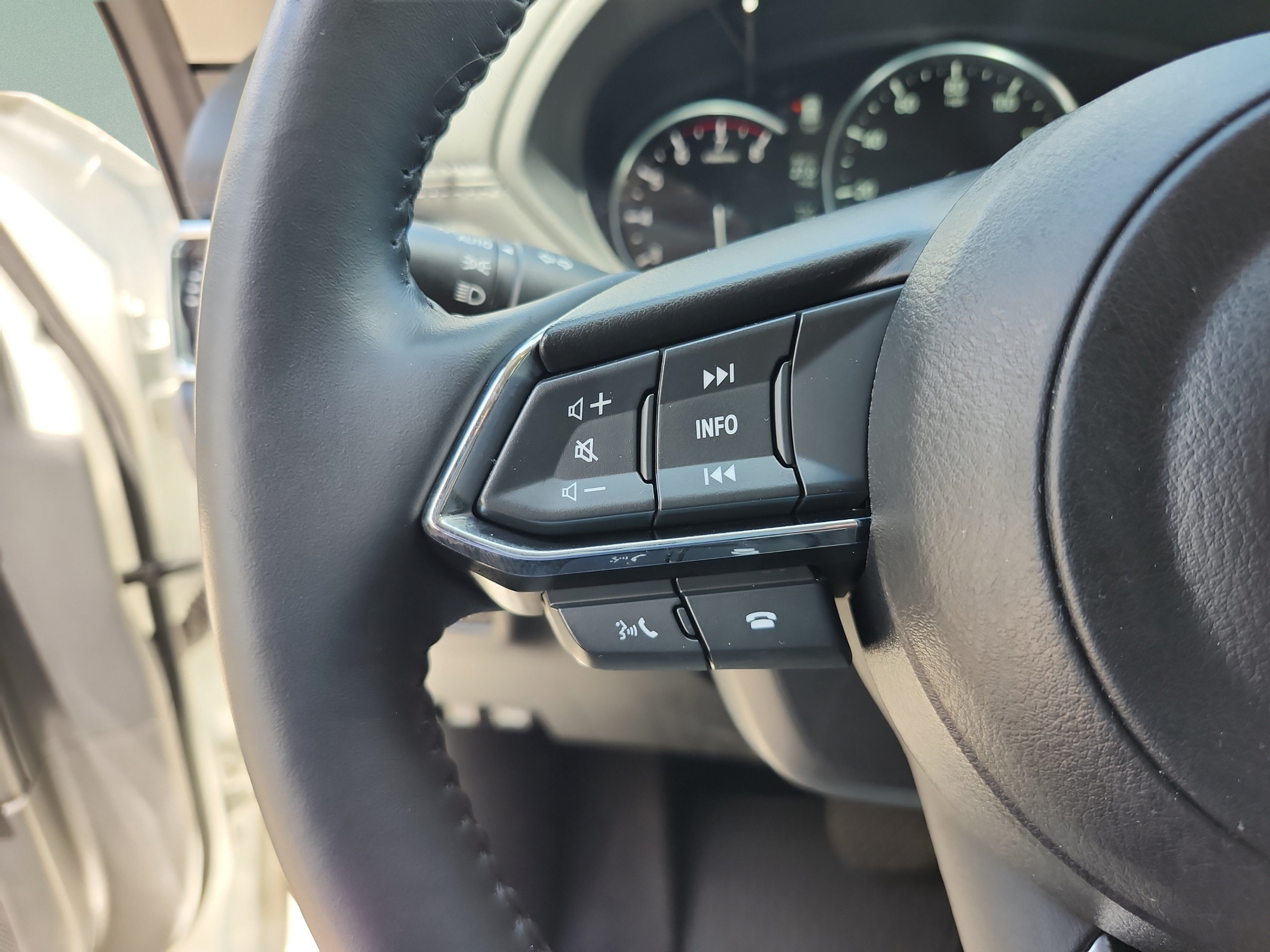 Used 2022 MAZDA CX-5 AWD 2.5 S w/ Premium Plus Pkg image 13