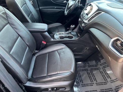 Used 2018 Chevrolet Equinox Premier FWD image 19