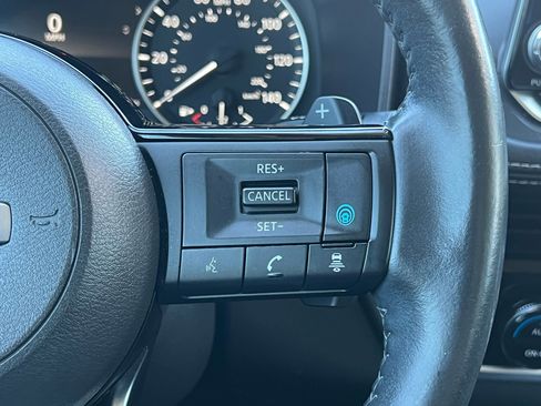 Used 2021 Nissan Rogue SL image 22