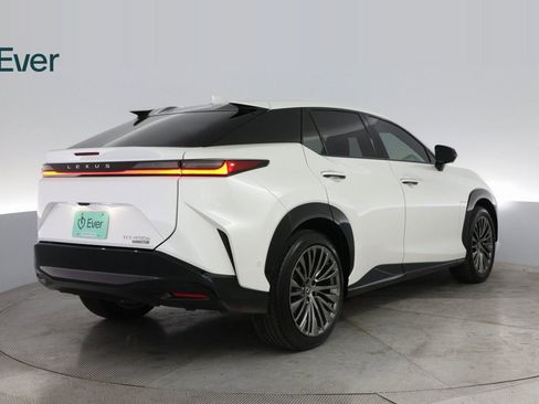 Used 2023 Lexus RZ 450e Premium w/ Accessory Package (P5) image 12
