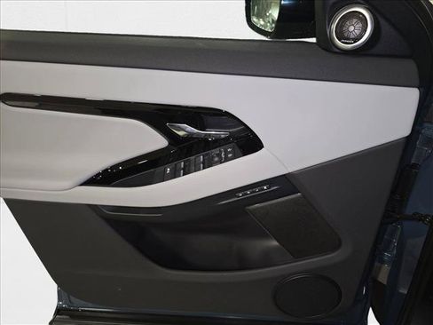 New 2026 Land Rover Range Rover Evoque S AWD/4WD image 27