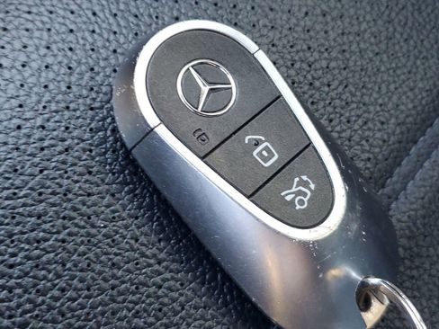 Used 2022 Mercedes-Benz C 300 Sedan w/ Pinnacle Trim Package image 40