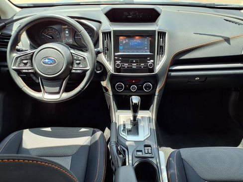 Used 2020 Subaru Crosstrek 2.0i Premium w/ Moonroof Package 2 AWD/4WD image 4