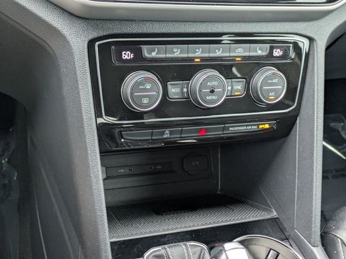 Used 2022 Volkswagen Atlas SE w/ Black Wheel Package FWD image 20
