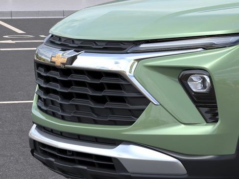 New 2026 Chevrolet TrailBlazer LT w/ Convenience Package FWD image 16