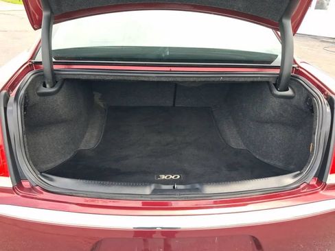 Used 2015 Chrysler 300 C RWD image 11
