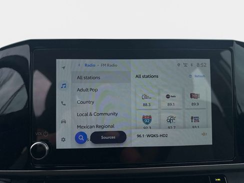 Used 2025 Toyota Camry LE w/ Convenience Package image 19