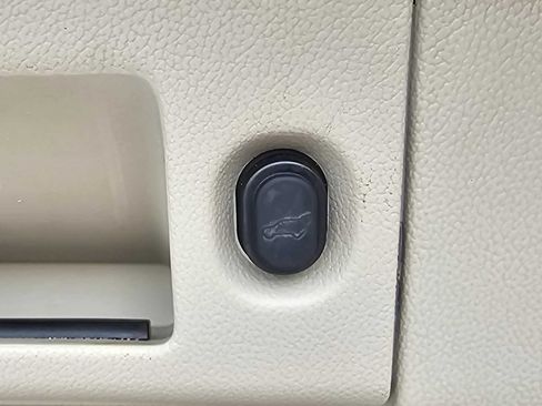 Used 2019 GMC Yukon XL Denali w/ Denali Ultimate Package RWD image 31