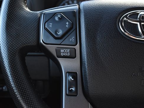 Used 2022 Toyota Tacoma TRD Sport w/ TRD Premium Sport Package image 21