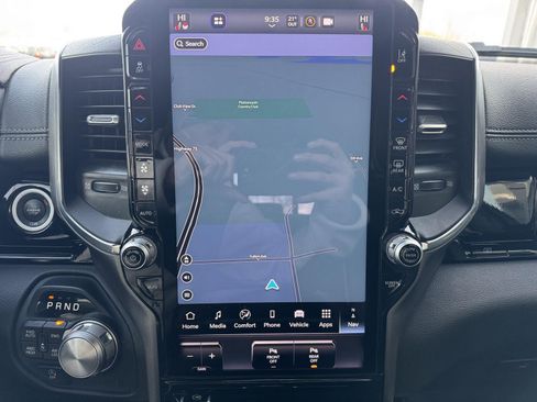 Used 2025 RAM 1500 Laramie image 23