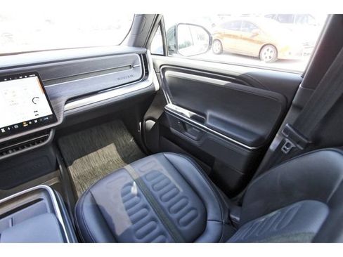 Used 2025 Rivian R1T Adventure AWD/4WD image 10
