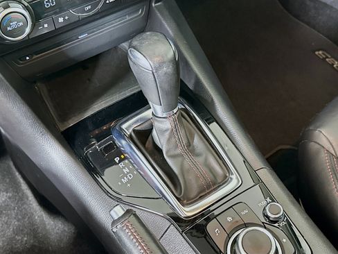 Used 2016 MAZDA MAZDA3 i Grand Touring FWD image 24