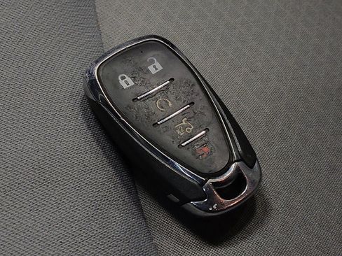 Used 2022 Chevrolet Malibu LT FWD image 32