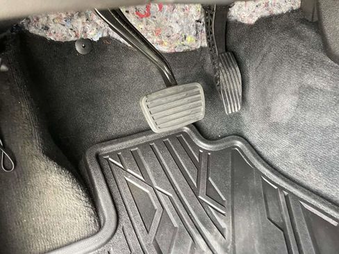 Used 2023 Chevrolet Colorado Trail Boss w/ LPO, Dark Essentials Package image 16