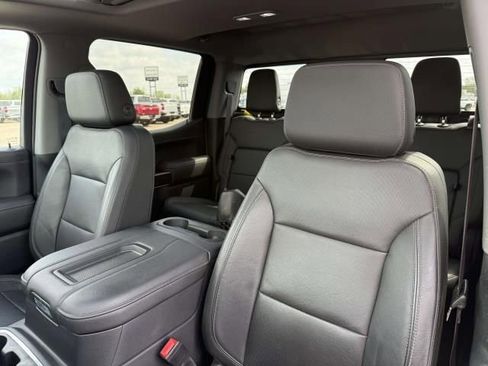 Used 2019 Chevrolet Silverado 1500 LTZ w/ LTZ Premium Package AWD/4WD image 14
