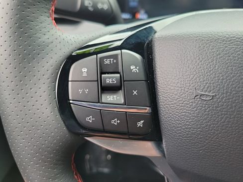 Used 2026 Ford Explorer ST-Line w/ ST-Line Street Pack RWD image 5