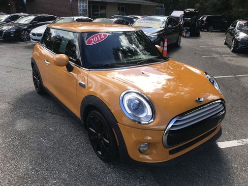 Used 2014 MINI Cooper 2-Door Hardtop image 4