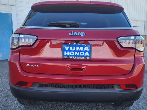 Used 2023 Jeep Compass Sport image 6