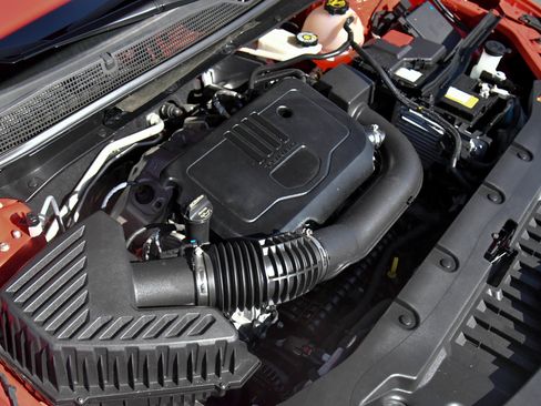 Used 2025 Chevrolet Blazer LT FWD image 45