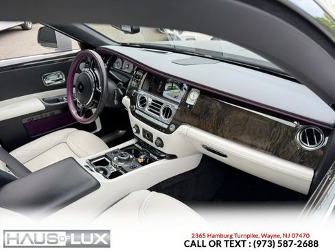 Used 2018 Rolls-Royce Ghost RWD image 6