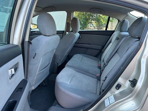 Used 2009 Nissan Sentra 2.0 S FWD image 24
