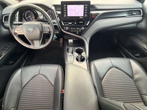 Used 2022 Toyota Camry SE FWD image 30