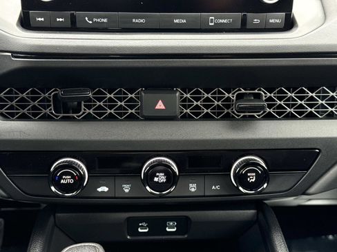 Used 2025 Honda Accord LX image 5