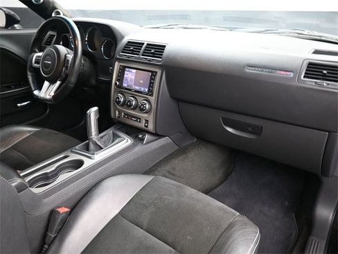 Used 2012 Dodge Challenger SRT8 w/ Premium Sound Group image 10