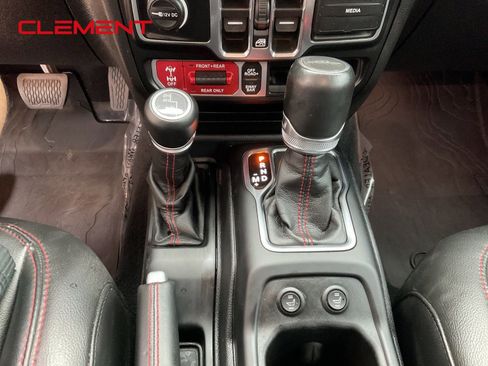 Used 2021 Jeep Gladiator Rubicon w/ Uconnect 4C Nav & Sound Group image 19