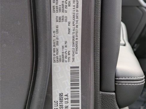 New 2025 Jeep Grand Cherokee L Laredo w/ Luxury Tech Group I image 32