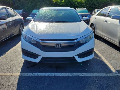 Used 2018 Honda Civic LX image 2