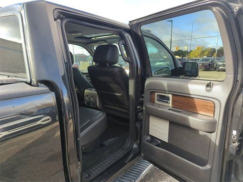 Used 2014 Ford F150 Lariat w/ Equipment Group 502A Luxury image 9