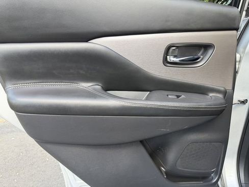 Used 2023 Nissan Murano SV AWD/4WD image 27
