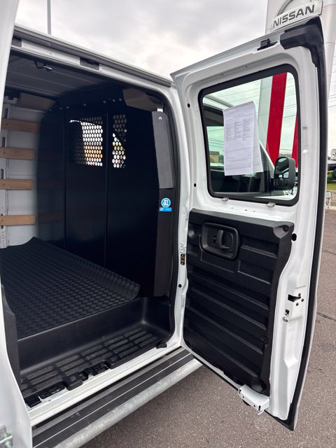 Used 2025 Chevrolet Express 2500 w/ Driver Convenience Package RWD image 15