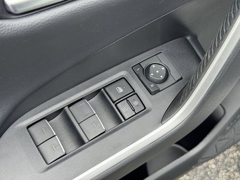 Used 2023 Toyota RAV4 XSE AWD/4WD image 21