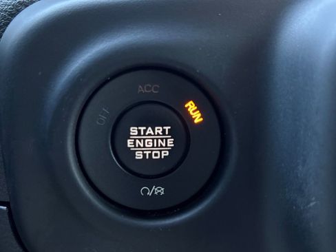 Used 2019 Jeep Wrangler Unlimited Rubicon image 14