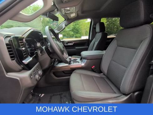 Certified 2025 Chevrolet Silverado 1500 LT Trail Boss w/ Convenience Package II AWD/4WD image 19